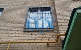 глухая сварная решетка на окно